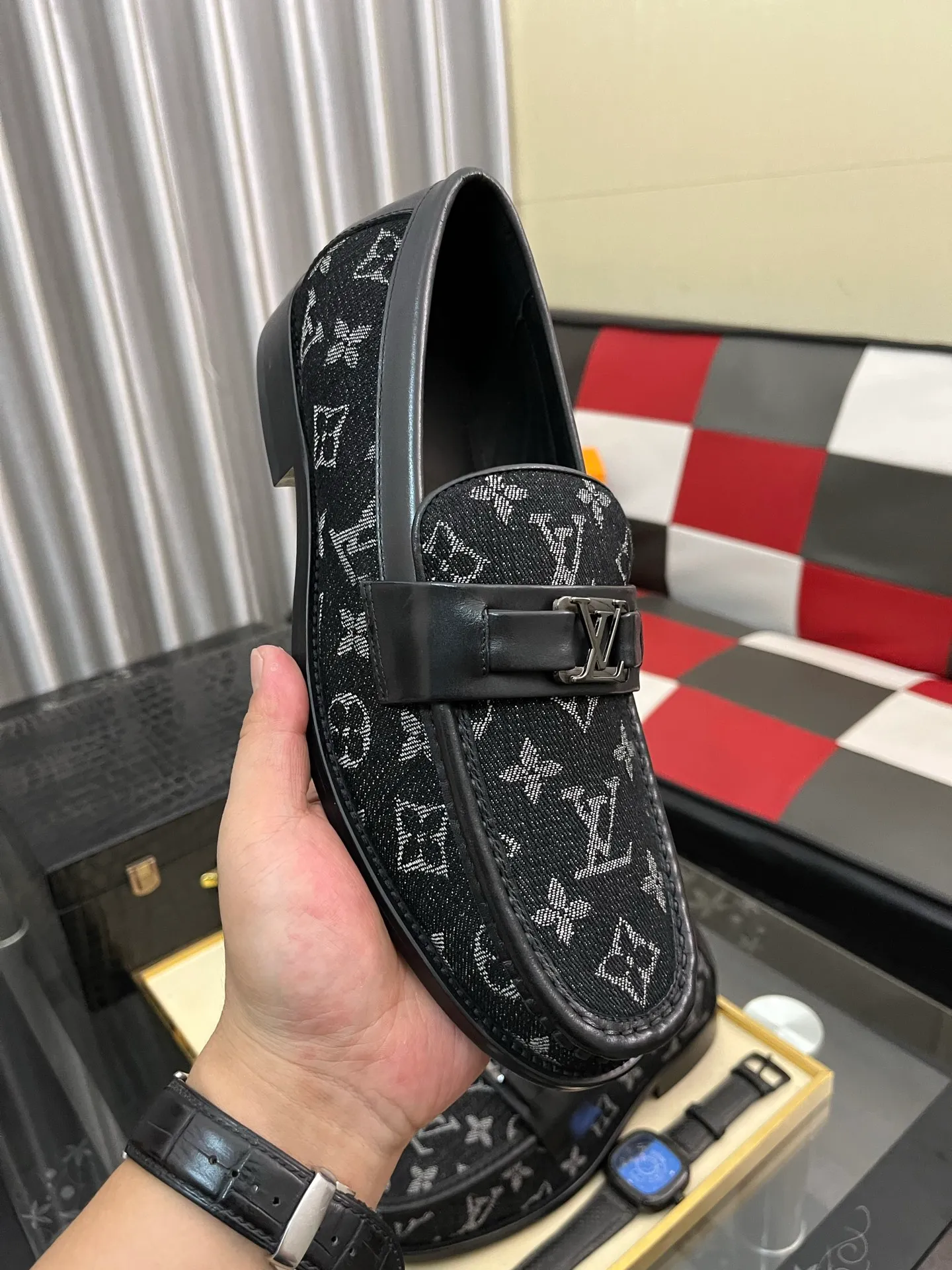 Men's Men's Shoes Men's Men's Shoes 💰520⌚️⌚️[LV] The most popular classic Louis Vuitton leather shoes. Synchronized with the official website, the upper adopts Italian imported upper embossing➕comfortable cowhide lining, fashionable atmosphere, unique brand and unique craftsmanship. Highlighting the hot style of the new year. Stop hesitating, stop wandering, get it now. Code number: 38--44. 3️⃣colors available